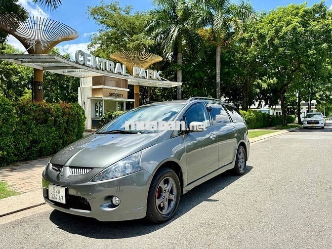 Mitsubishi Grandis 2005 Xám 7 chỗ