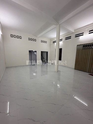 Xe hơi vào nhà, Góc Lê Văn Sỹ, Ngang 5,75m, được xây 5Tầng,thông Tr Sa