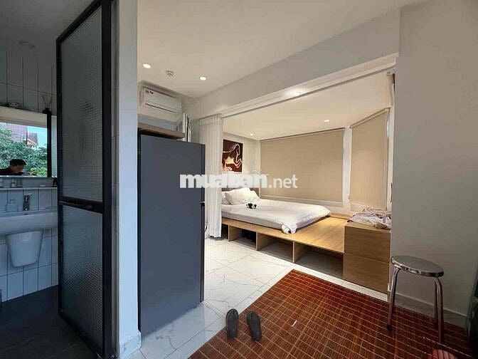 CHO THUÊ CĂN HỘ STUDIO + BAN CÔNG RỘNG RÃI NGAY VLU - Emart - Vincom