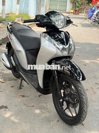 Honda SH Mode 2017 Bạc