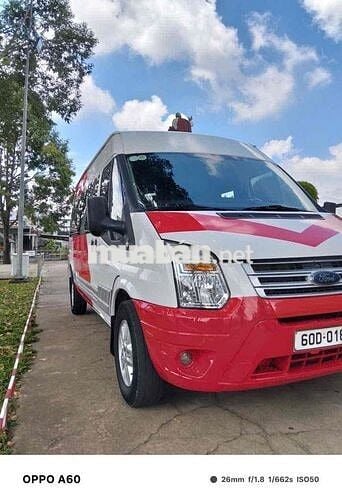 Ford Transit 2018 3/6 chỗ Đỏ trắng