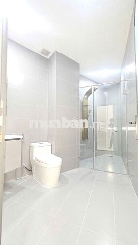 Có 1 không 2. Nhà ngang 14 x 10m. 2 mặt tiền, 4 tầng, tặng nội thất