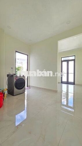 Có 1 không 2. Nhà ngang 14 x 10m. 2 mặt tiền, 4 tầng, tặng nội thất
