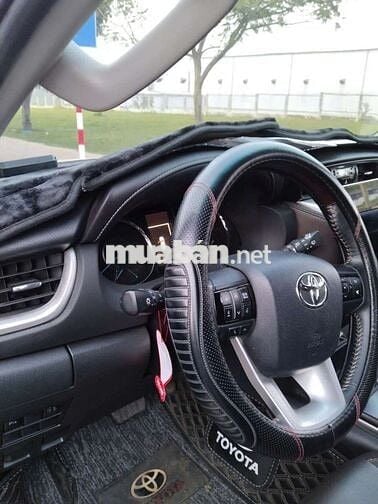 Toyota Fortuner 2019 Tự động Xám 50000 km