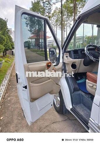 Ford Transit 2018 3/6 chỗ Đỏ trắng