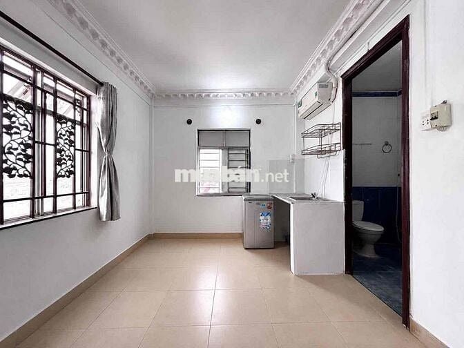 PHÒNG TRỌ GIÁ RẺ CỬA SỔ TRỜI GẦN MŨI TÀU TRƯỜNG CHINH