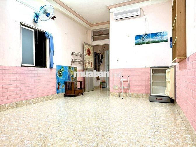 Q10 Gần tòa nhà Viettel – Phòng Sạch Đẹp, An Ninh, Cho nữ thuê