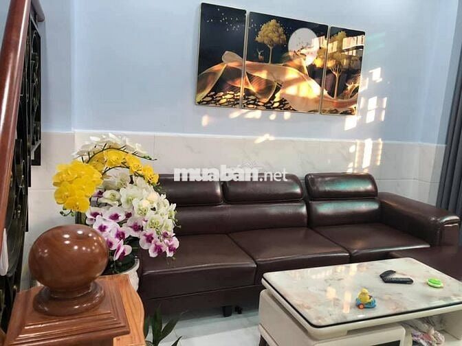 Nhà hẻm rộng Âu Cơ, P.10, Tân Bình, 3.9x11, trệt 3 lầu, 3PN 3WC, 19tr