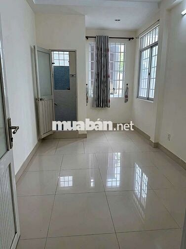 cho thuê nhà 3 tầng 4pn 3w ngay chung cư Quân khu 7