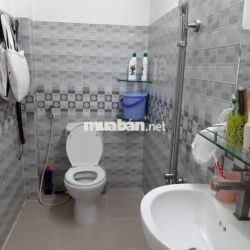 Nhà đẹp hẻm 3 gác Lý Thường Kiệt, Tân Bình 4x13m, trệt 2 tầng 16tr/th