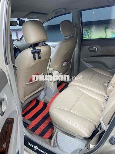 Nissan Grand Livina 2012 Vàng đồng