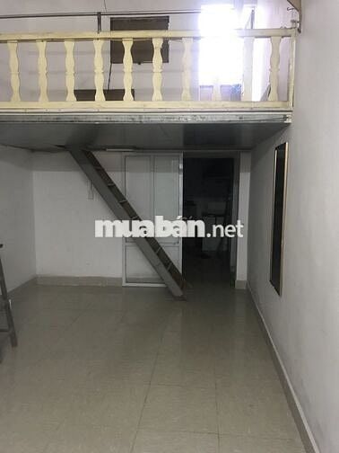 Cho thuê nhà cấp 4, 50m2 có gác xép, gần Cầu Lủ, Kim Giang