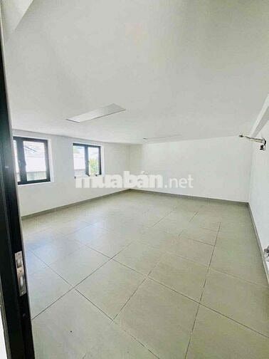 CHO THUÊ NHÀ TRỆT 3 LẦU TRỤC CHÍNH KDC NAM LONG
