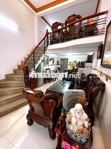 Nhà 3 lầu, có sân thượng, 48m2, hẻm 4m, Huỳnh Thị Hai, Q12, Giá 4,6