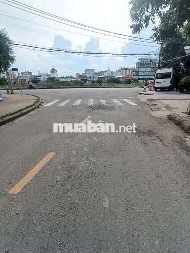 Cho thuê nhà MTNB Sơn Kỳ DT 5,5x23m Đúc lửng Gồm 4pn Nhà mới đẹp