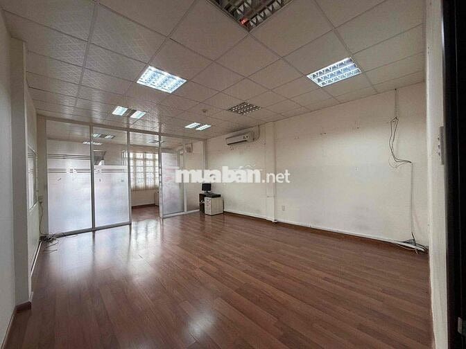 Cho thuê Nhà Nguyên Căn Hẻm Xe Hơi Dakao Quận 1 - sẵn nt cơ bản