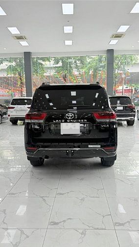 Bán Land Cruiser LC300 VX-R sản xuất 2023. Xe siêu chất.