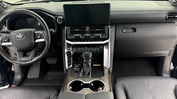 Bán Land Cruiser LC300 VX-R sản xuất 2023. Xe siêu chất.