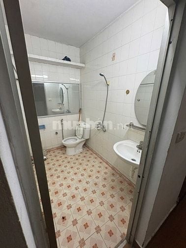 Nhà Nguyễn Chí Thanh cho thuê nguyên căn vào được ngay