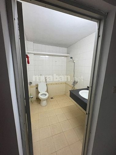 Nhà Nguyễn Chí Thanh cho thuê nguyên căn vào được ngay
