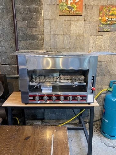 CHÍNH CHỦ SANG GẤP NHÀ HÀNG VIP QUẬN 2 – VỐN ĐẦU TƯ 2,9 TỶ, SANG LẠI C