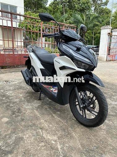 Honda Vario 125 2024 Đen trắng