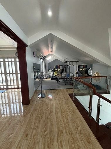 Nhà Biệt thự Q2, khu siêu giàu 