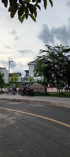 Nhà Biệt thự Q2, khu siêu giàu 