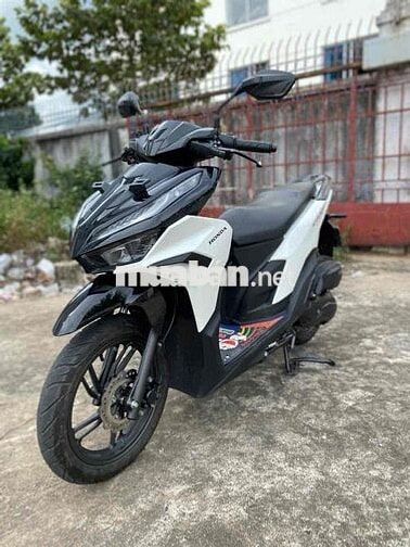 Honda Vario 125 2024 Đen trắng