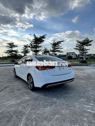 Kia Cerato 1.6 AT 2017 Trắng Tự động