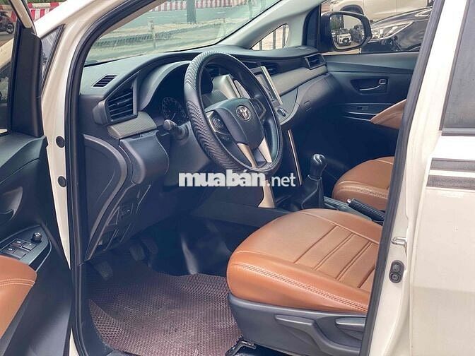 Toyota Innova 2.0E 2020 Trắng 78.000km Ghế da