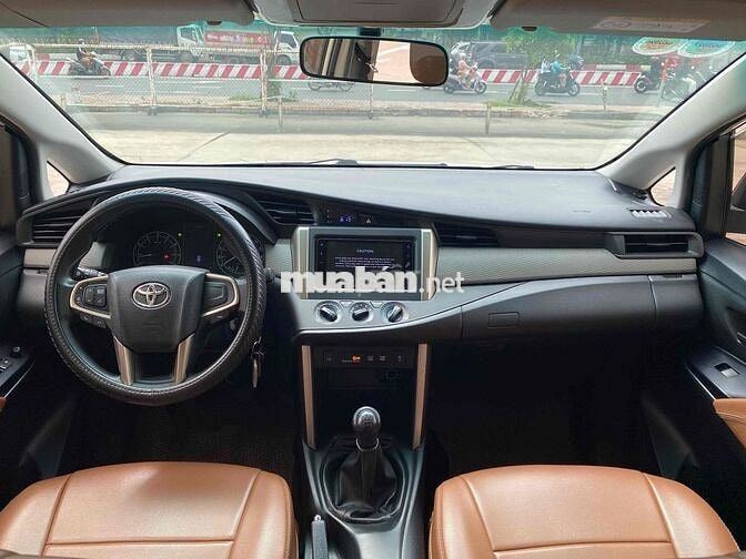 Toyota Innova 2.0E 2020 Trắng 78.000km Ghế da