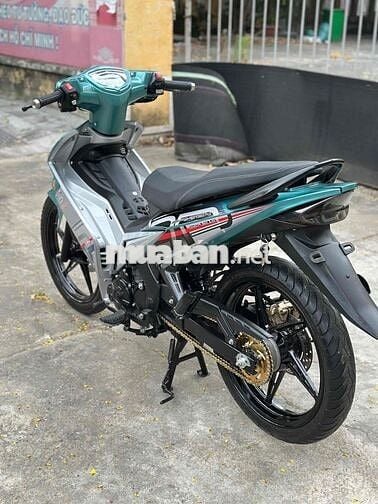 Ex xuống áo 2010 xanh lục bảo nợ xấu trả trc 12tr