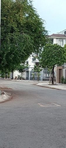 Nhà Biệt thự Q2, khu siêu giàu 