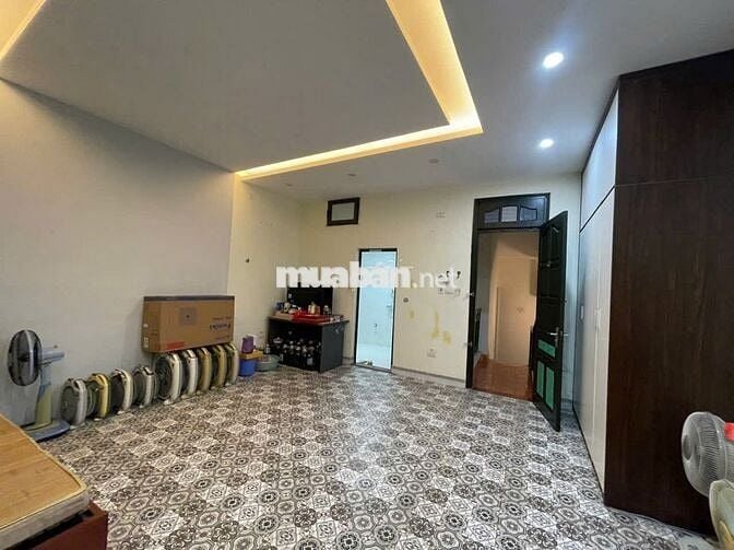 Cho thuê nhà phố lẠc Trung - ô tô tránh ngày đêm -60m2 - 4 ngủ