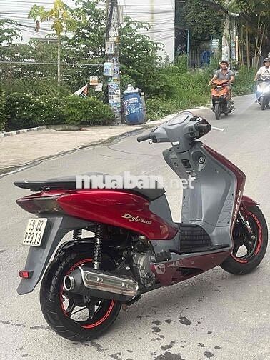 Honda Dylan 150 màu Đỏ