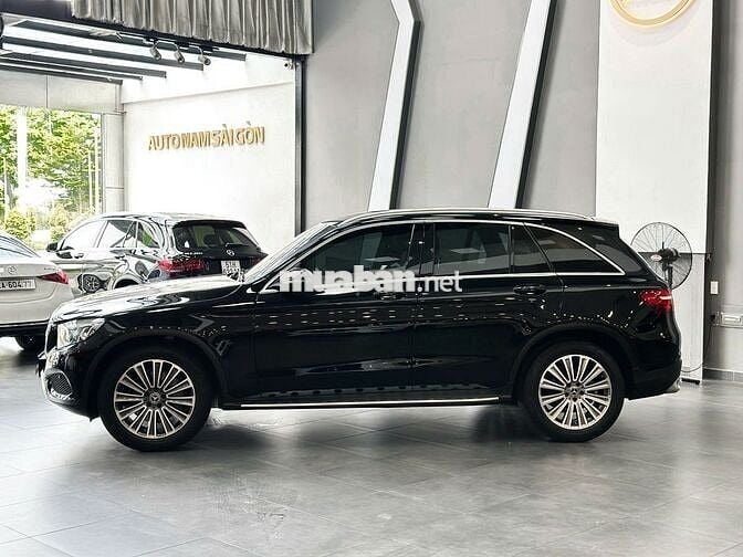 Mercedes GLC 250 2019 Đen 72.000km