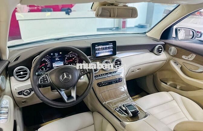 Mercedes GLC 250 2018 Trắng 39.000km