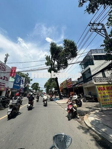 Giảm giá 1ty bán gấp nhà mặt tiền 3lau Phạm Hùng,Q8,88m,kinh doanh tốt