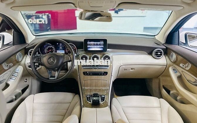 Mercedes GLC 250 2018 Trắng 39.000km
