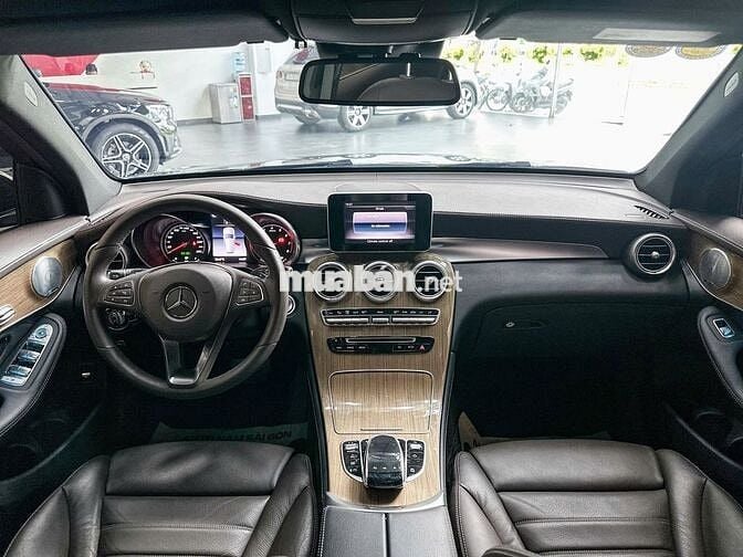 Mercedes GLC 250 2019 Đen 72.000km