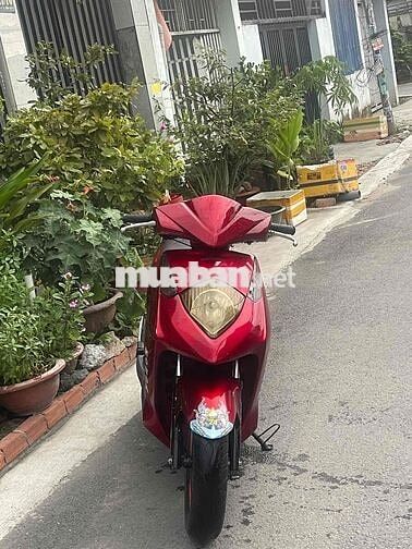 Honda Dylan 150 màu Đỏ