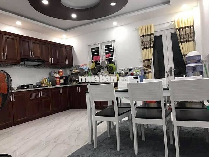 Nhà đẹp hẻm 3 gác Bắc Hải, Quận 10, 3.9x14.7, trệt 2 tầng, 19tr/th
