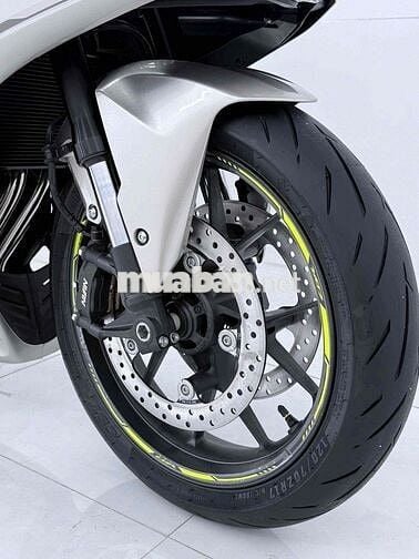 Honda CBR 500 Super Four E-clutch V2 Bạc Nhập khẩu