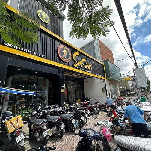 Cho thuê nhà 439 Nguyễn Thị Thập, P.Tân Phong, Quận 7,10x22m,1 trệt 2 