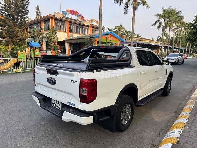 Ford Ranger XLS 2023 4x4 Tự động Trắng