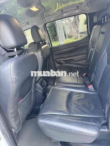 Ford Ranger XLS 2023 4x4 Tự động Trắng
