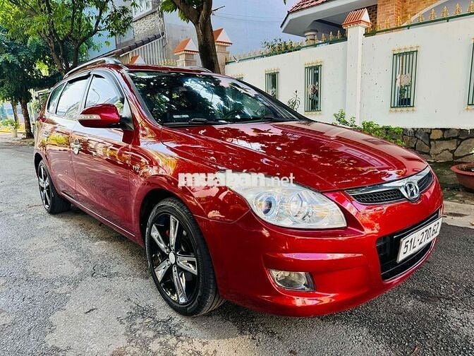 Hyundai I30 bản full đỏ Hàn Quốc