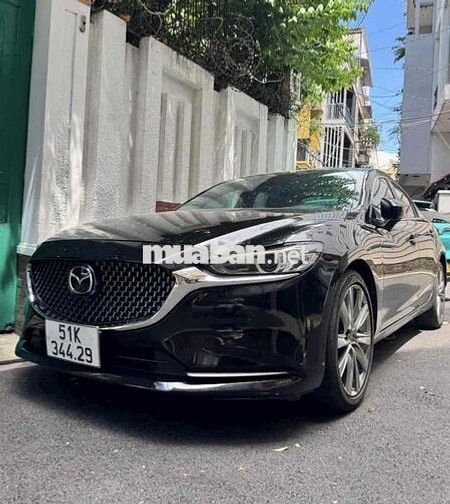 Mazda 6 2.5L Premium 2022 bản tuỳ chọn cao cấp
