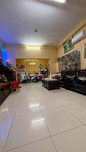 Bán nhà hẻm 3m Bến Vân Đồn P2 Q4 dt 11x8m tổng 88m2 chỉ 8 tỷ.
